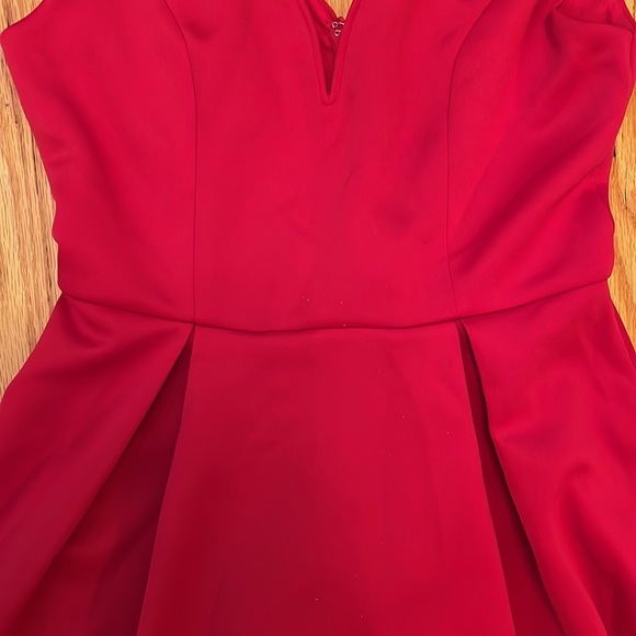 Forever21 Black Capri Cropped 3/4 Length Workout Leggings with a White Waistband - Picture 3 of 6